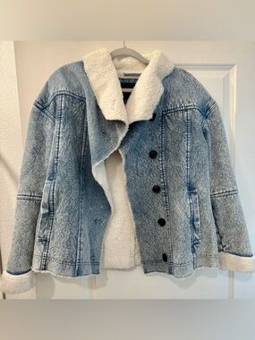 Lucky Brand Blue Denim Jacket with Sherpa Lining Size M